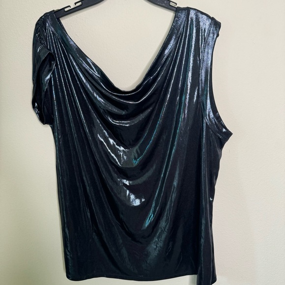 Torrid - Liquid Shine Off Shoulder Top - 2x - Picture 7 of 9